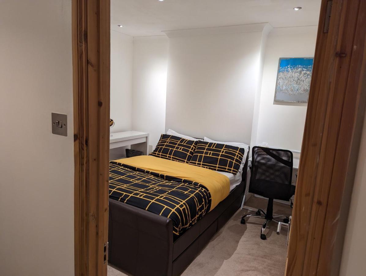 Fully-Equipped Flat In The City Of Londyn Zewnętrze zdjęcie